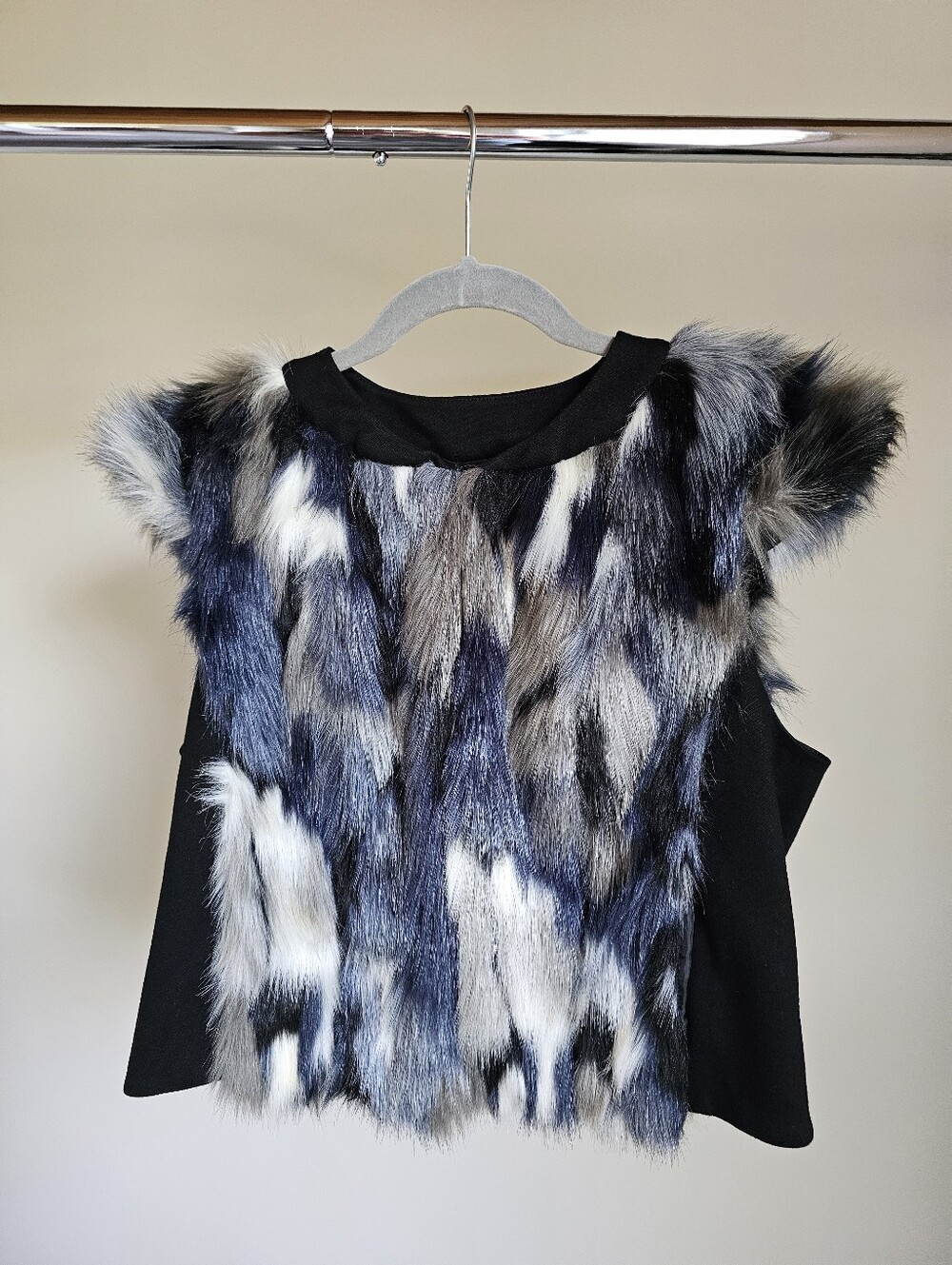Cabi Faux Fur Vest Like New, Size Medium